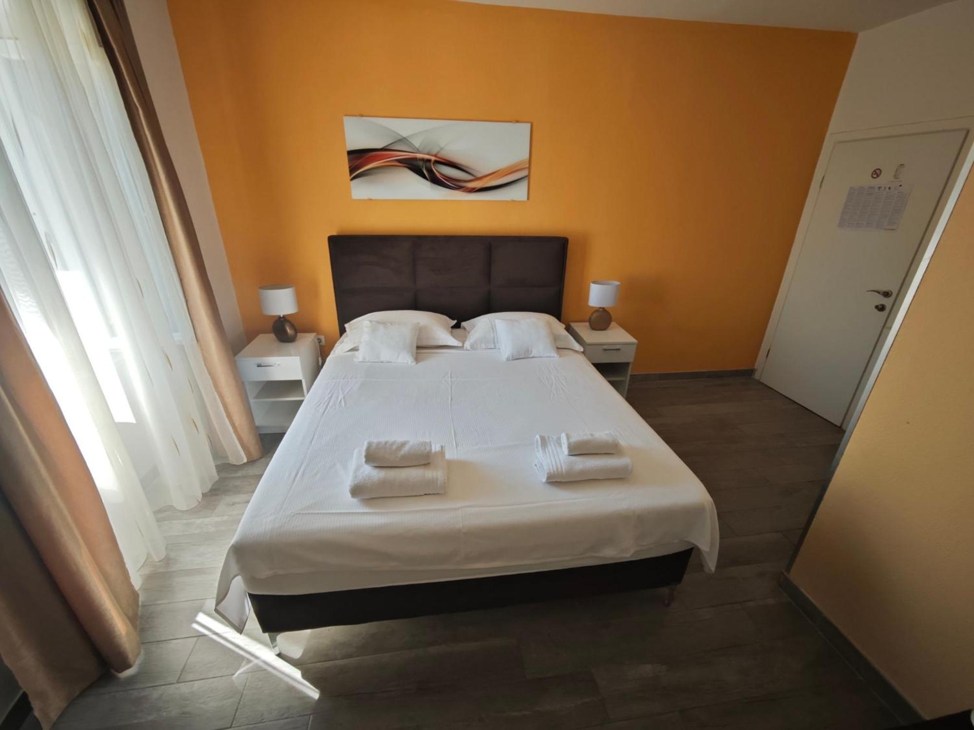 Pensión Nirvana Rooms&apartments Split