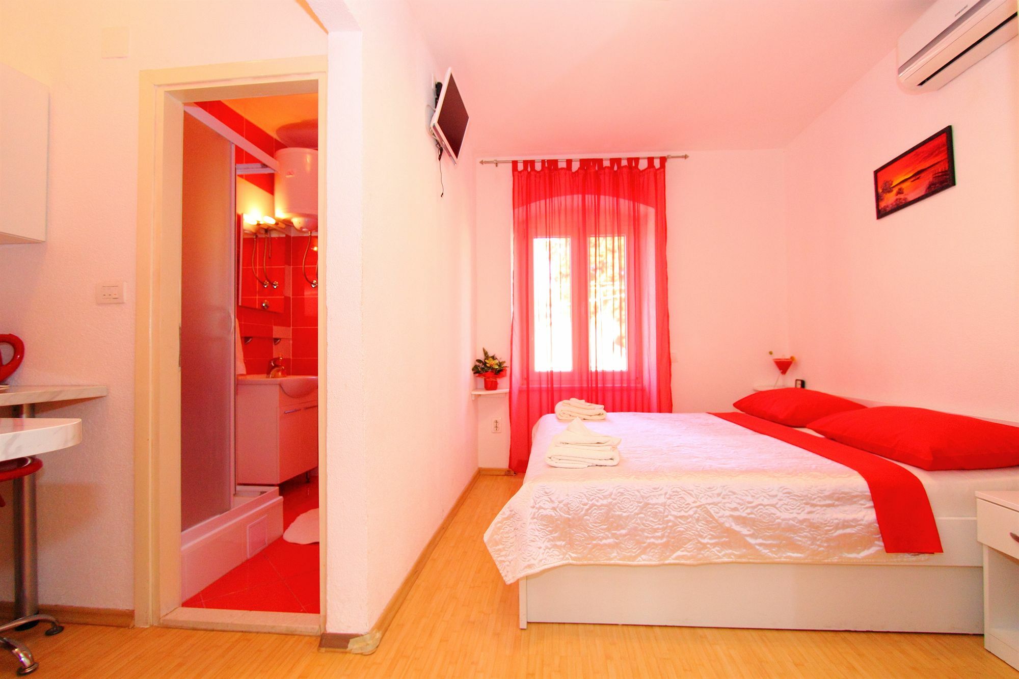 Nirvana Rooms&apartments 3*